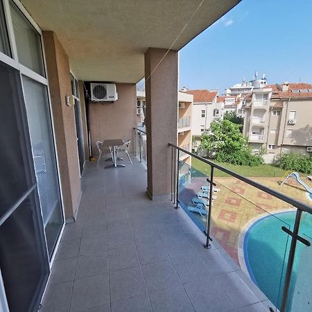 Appartement In Semiramida Gardens Slantchev Briag Extérieur photo